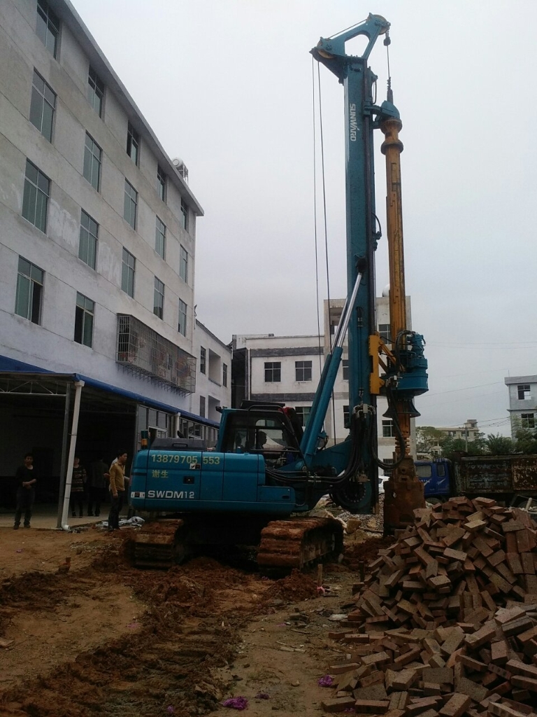 优游国际智能中幼型旋挖钻机助力俏丽村落建设