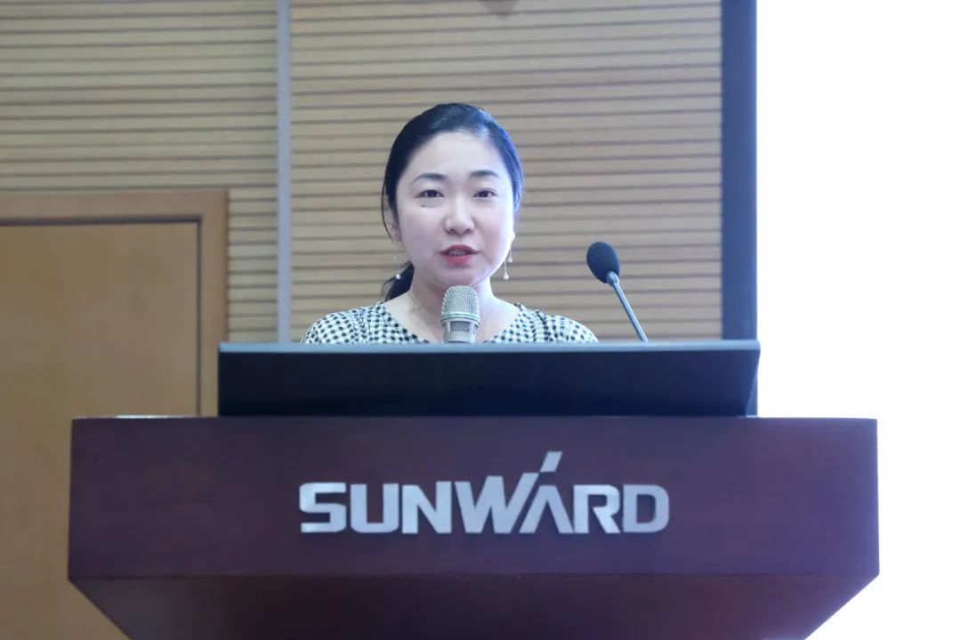 缤纷“暑”假，不负所“陀妆！优游国际智能职工子女暑期托管班结衣凡