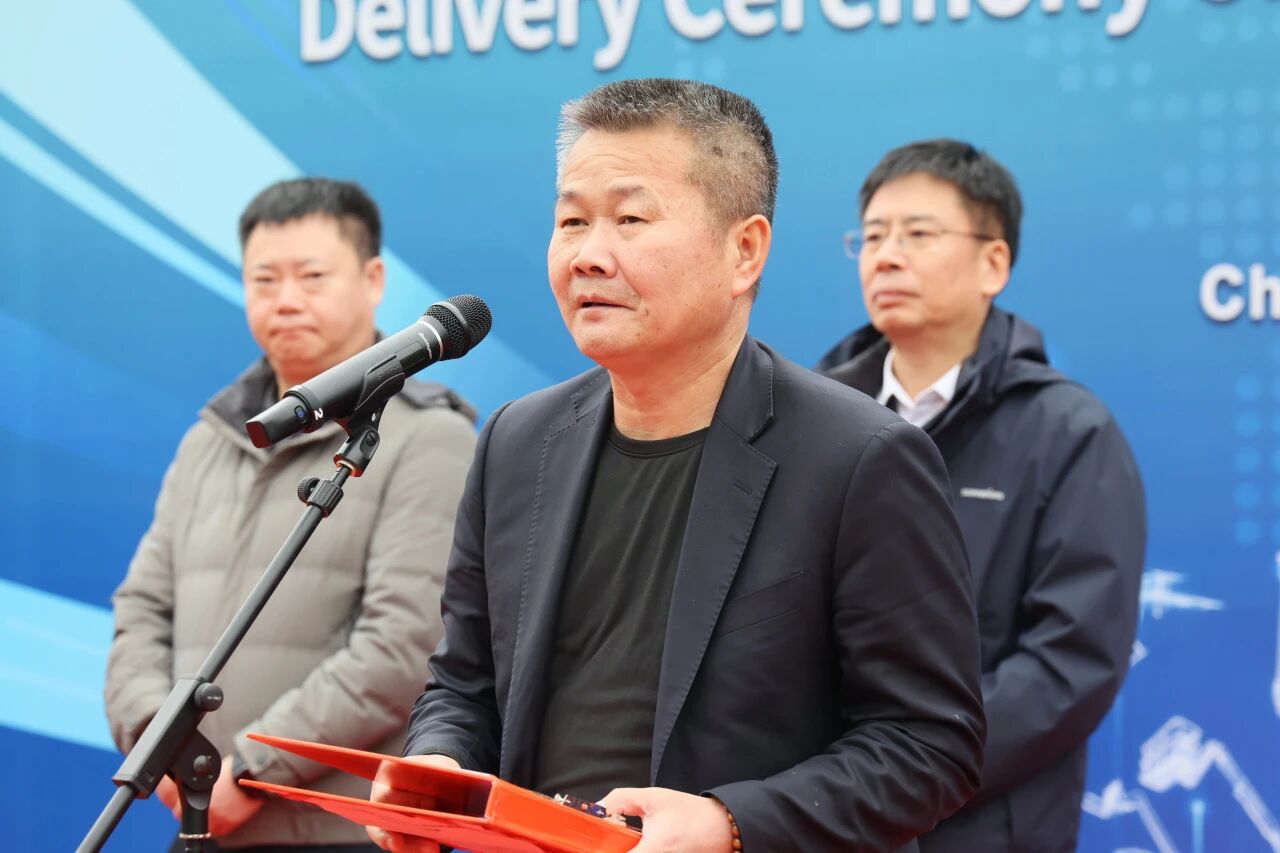 优游国际智能SWE700FE电动挖掘机成功交付，助力打造绿色智慧矿山